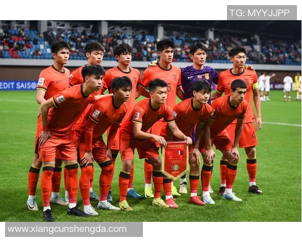 中国足球明星展现正能量精神助力青少年成长与梦想追逐