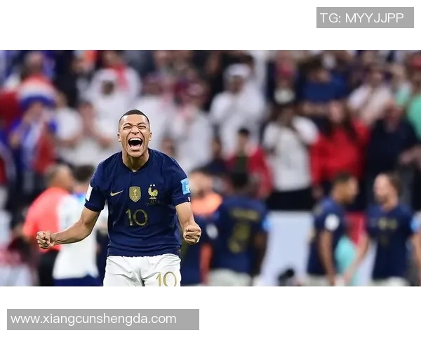 姆巴佩与足球明星的精彩相遇揭示了什么样的足球故事和友谊